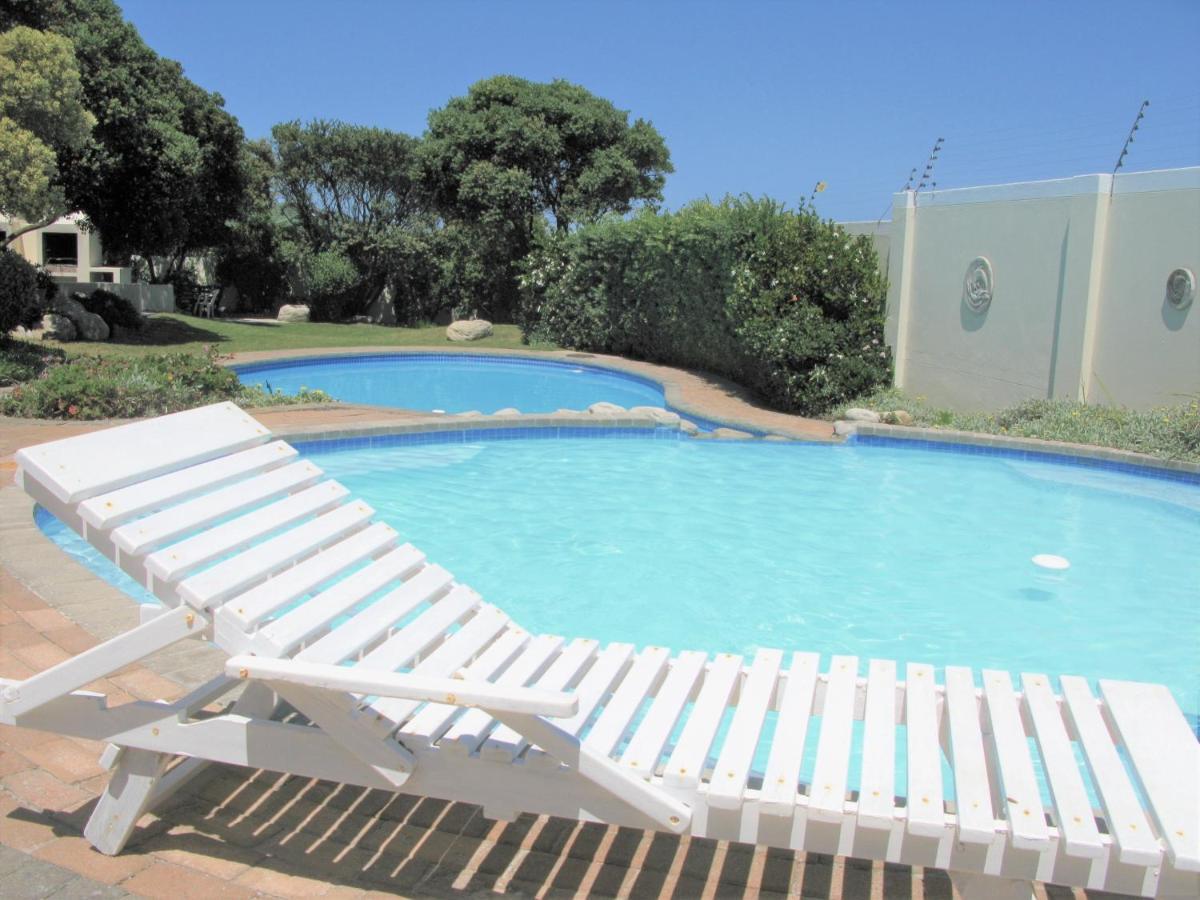 Вилла Beachfront House - Hermanus Whale View Экстерьер фото