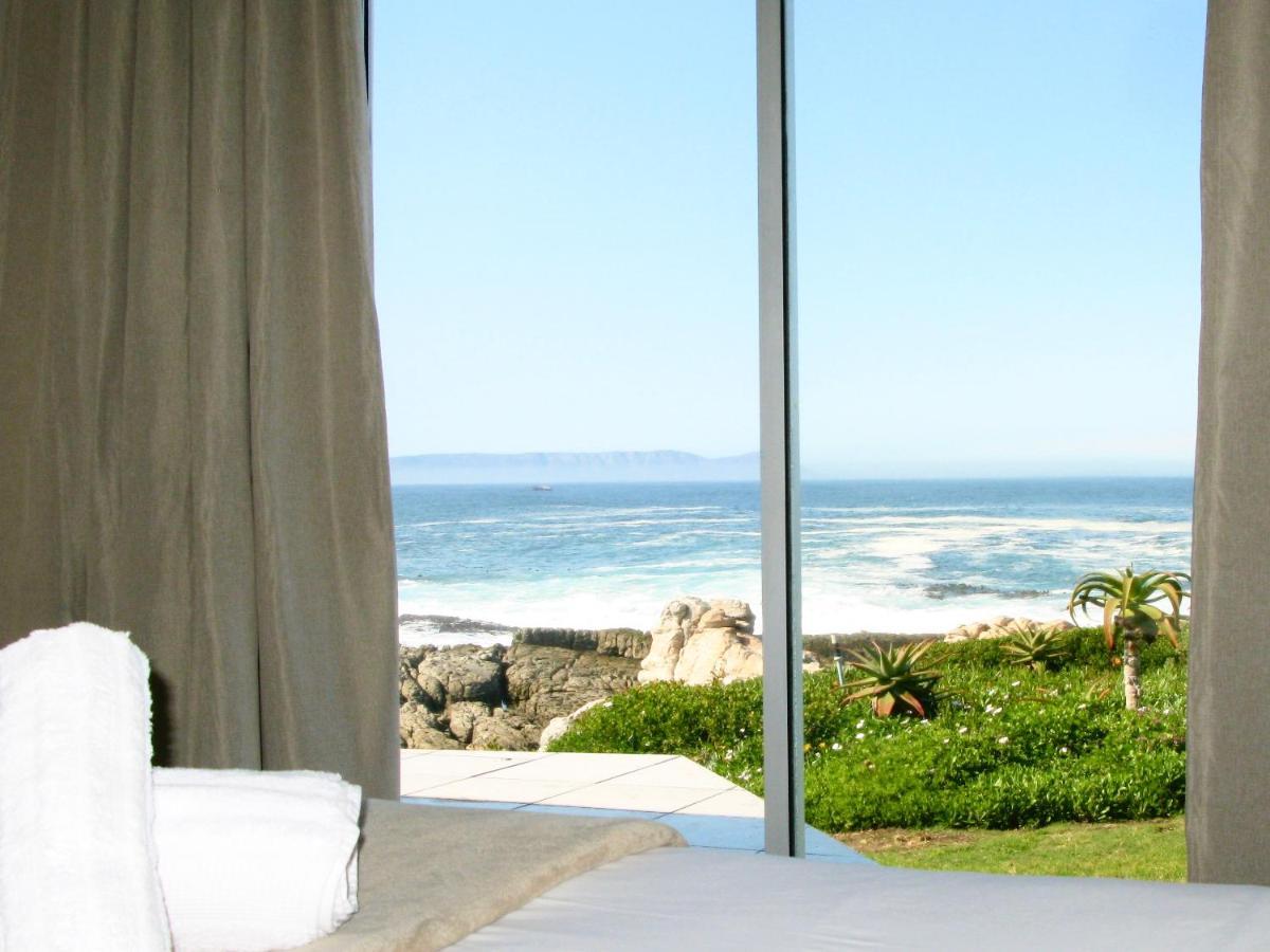 Вилла Beachfront House - Hermanus Whale View Экстерьер фото