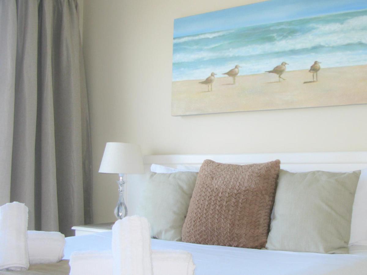 Вилла Beachfront House - Hermanus Whale View Экстерьер фото